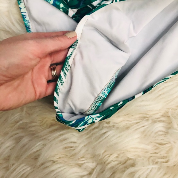 BOGO Cupshe Leafy One Piece EUC - Picture 8 of 8